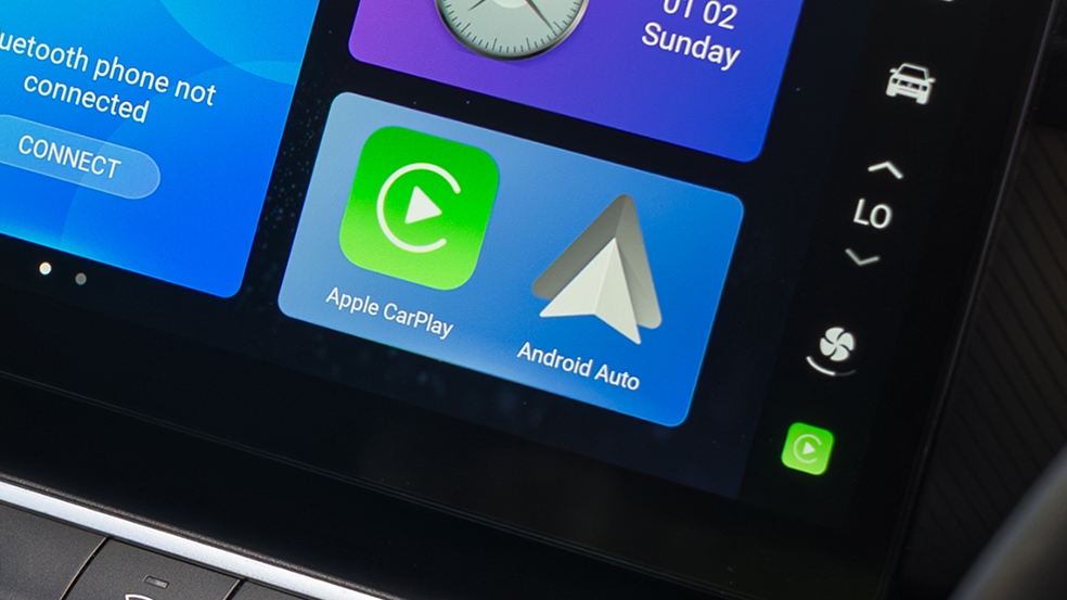 Apple Carplay® & Andriod Auto™